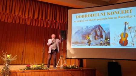 Dobrodelni koncert za pomoč pri obnovi pogorele hiše 56